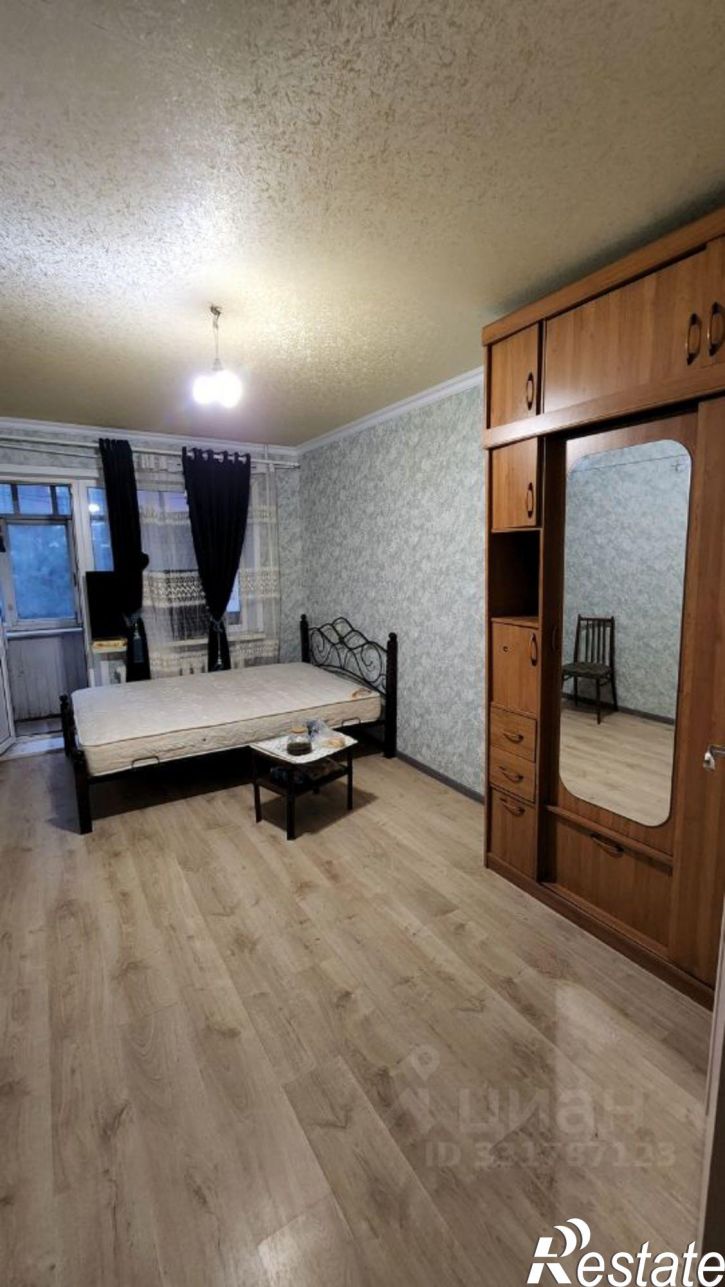 2-комн квартира ул Большевиков, 3,  д. 3