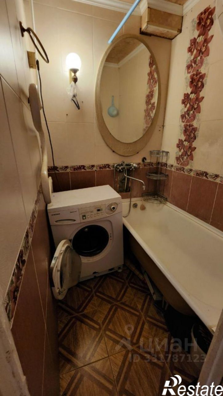 2-комн квартира ул Большевиков, 3,  д. 3