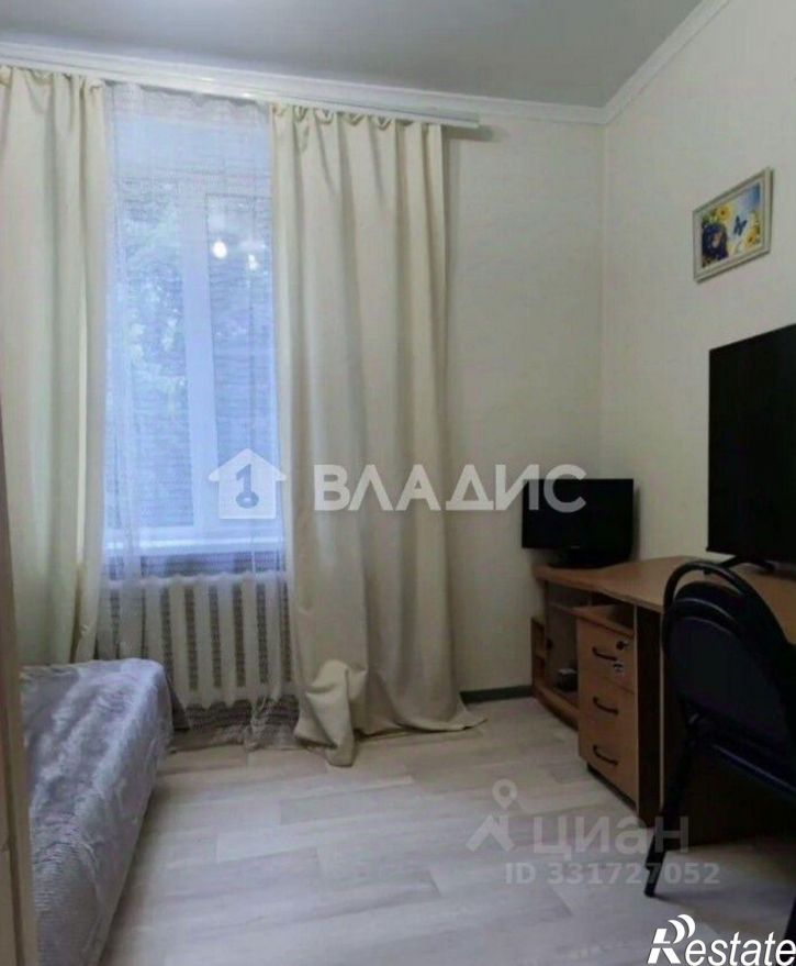 2-комн квартира ул Космонавта Комарова, 53,  д. 53