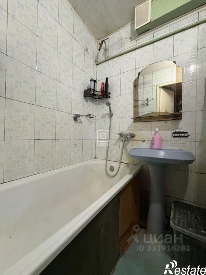 3-комн квартира ул Гурьянова, 53,  д. 53