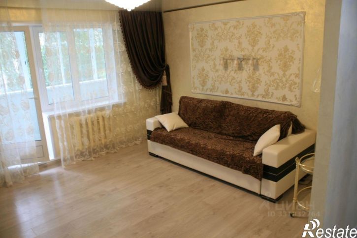 3-комн квартира ул Суворова, 31,  д. 31