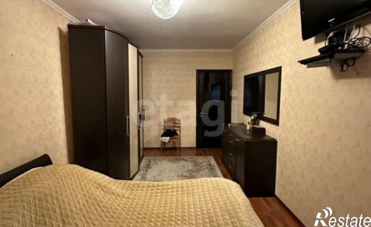 3-комн квартира ул Дзержинского, 92 2,  д. 92 2,  к. 2