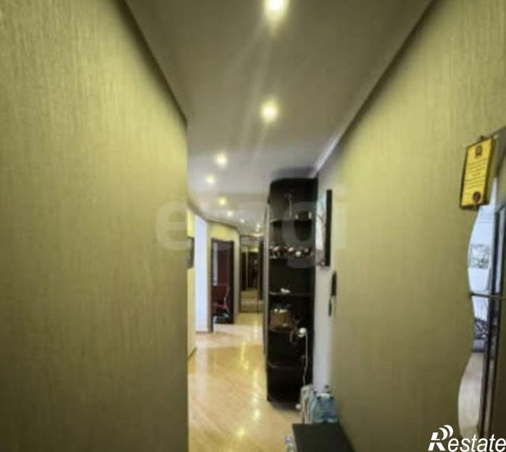 3-комн квартира ул Баррикад, 124,  д. 124
