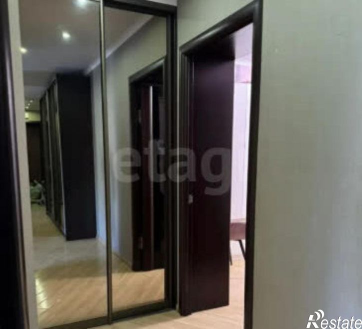 3-комн квартира ул Баррикад, 124,  д. 124