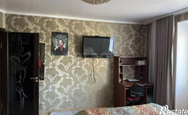 3-комн квартира ул Баррикад, 124,  д. 124
