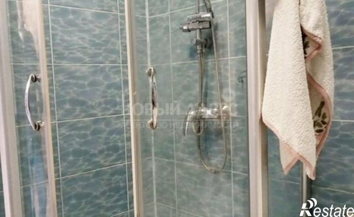 2-комн квартира ул Постовалова, 5,  д. 5
