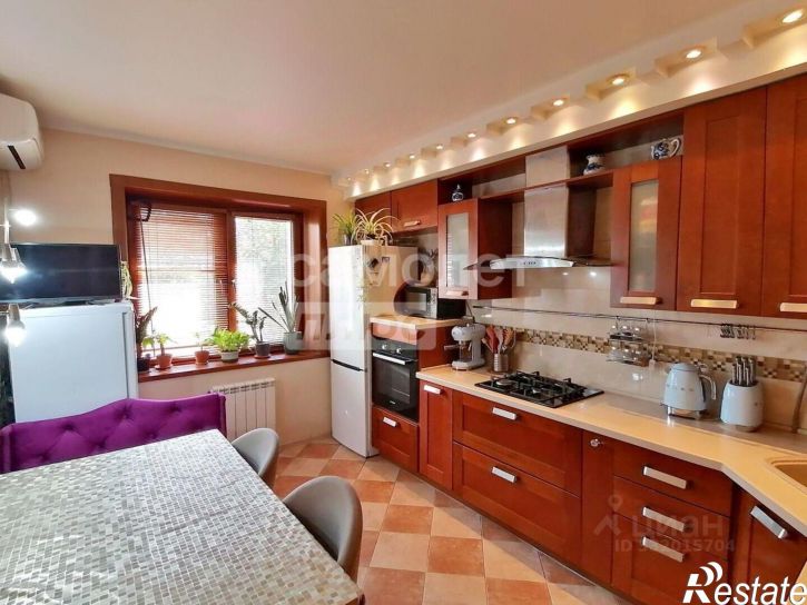 3-комн квартира ул Декабристов, 15,  д. 15