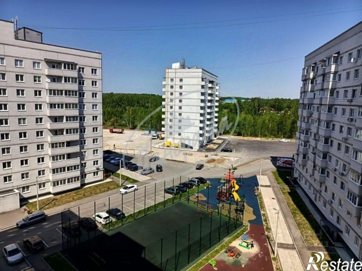 3-комн квартира пр-д Юрия Круглова, 12,  д. 12