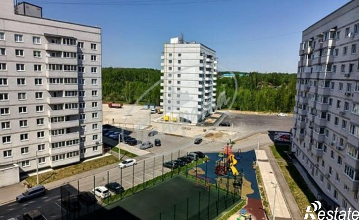 3-комн квартира пр-д Юрия Круглова, 12,  д. 12