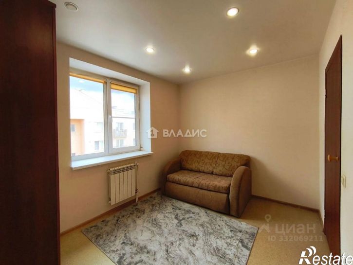2-комн квартира ул Братьев Луканиных, 3,  д. 3