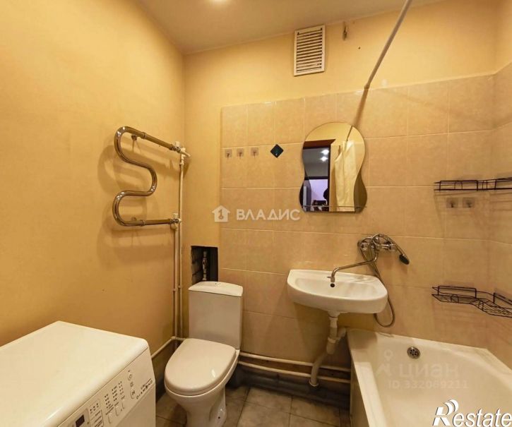 2-комн квартира ул Братьев Луканиных, 3,  д. 3