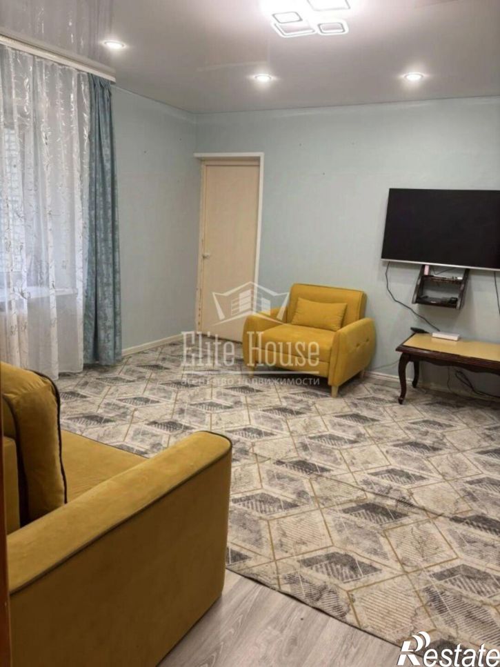 2-комн квартира ул Гурьянова, 10 1,  д. 10 1,  к. 1