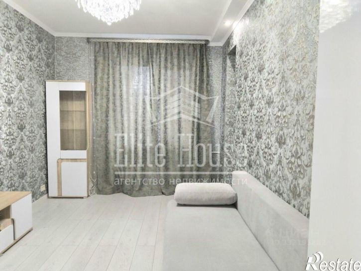 3-комн квартира ул Ленина, 100,  д. 100
