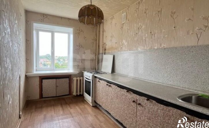 3-комн квартира ул Хрустальная, 8,  д. 8