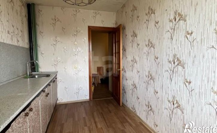 3-комн квартира ул Хрустальная, 8,  д. 8