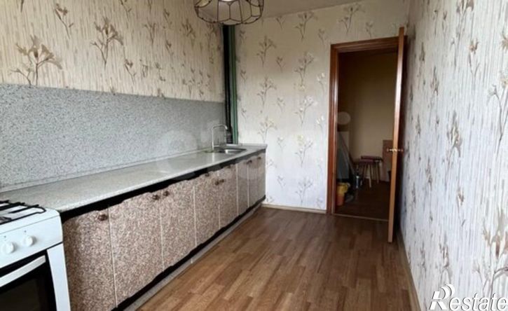 3-комн квартира ул Хрустальная, 8,  д. 8