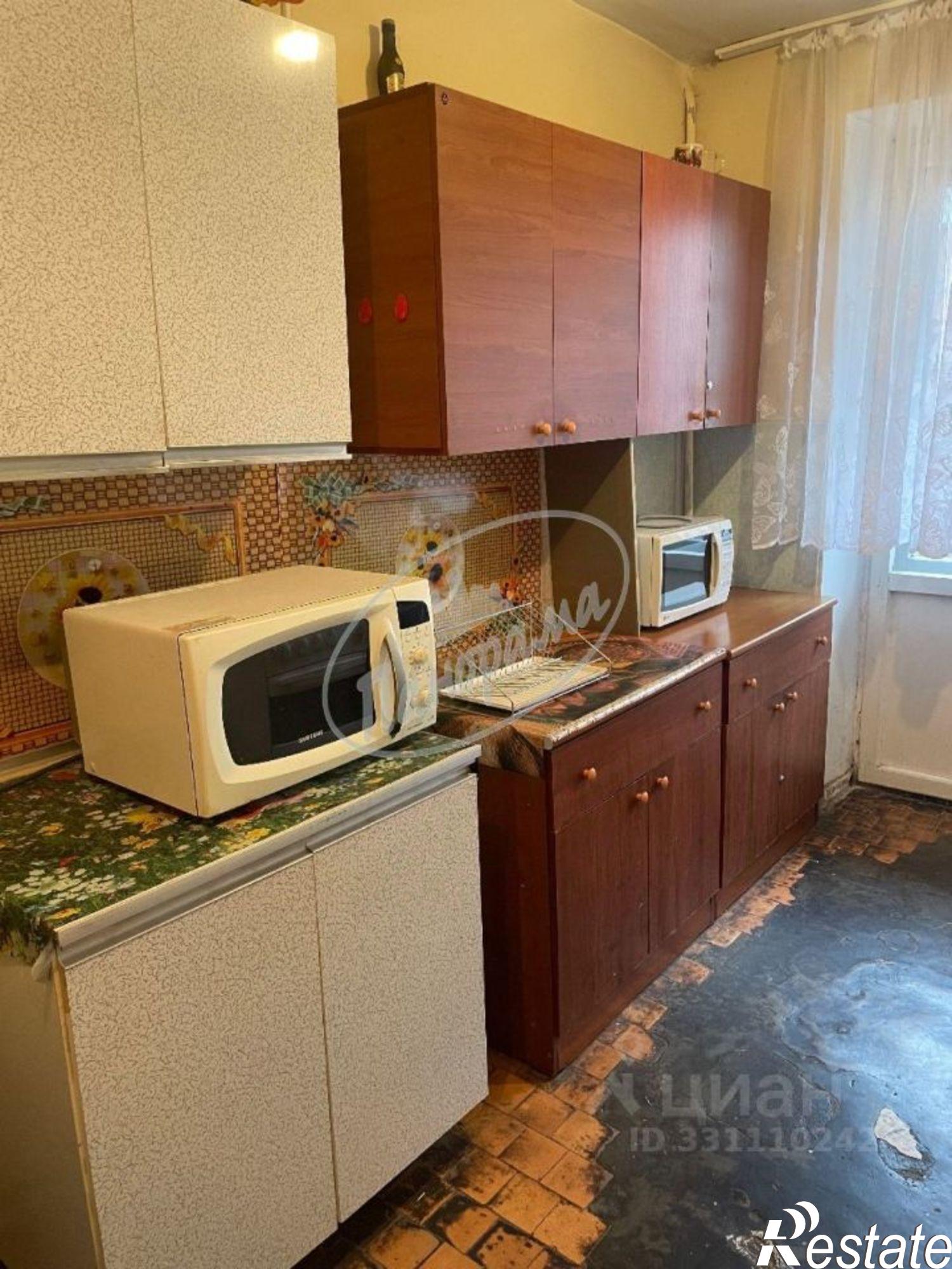 Сдать комнату за 10 000 рублей на ул Большевиков, 1