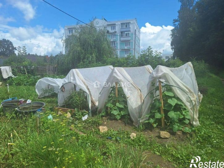2-комн квартира ул 40-летия Октября, 8,  д. 8