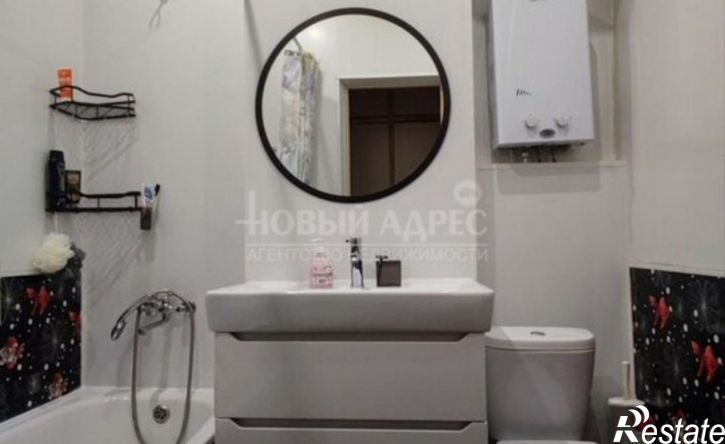 2-комн квартира ул Космонавта Комарова, 53,  д. 53