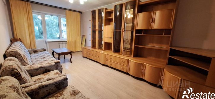 3-комн квартира Калуга, улица Пухова, 17