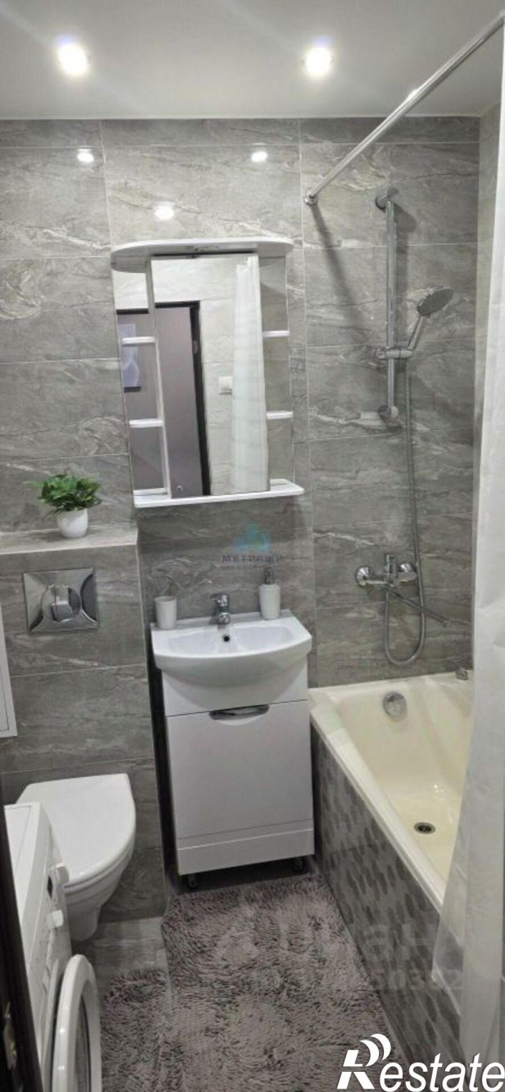1-комн квартира б-р Моторостроителей, 9,  д. 9