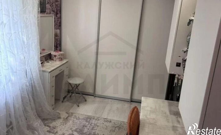 3-комн квартира ул Гвардейская, 3,  д. 3