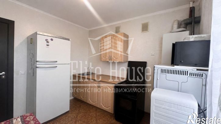 2-комн квартира ул 40-летия Октября, 4,  д. 4