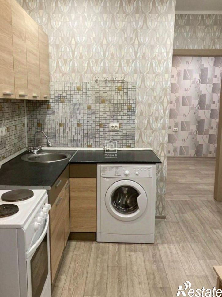 1-комн квартира Солнечный б-р, 8,  д. 8