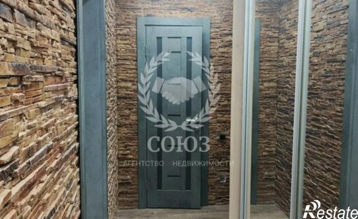 2-комн квартира ул Братьев Луканиных, 15,  д. 15