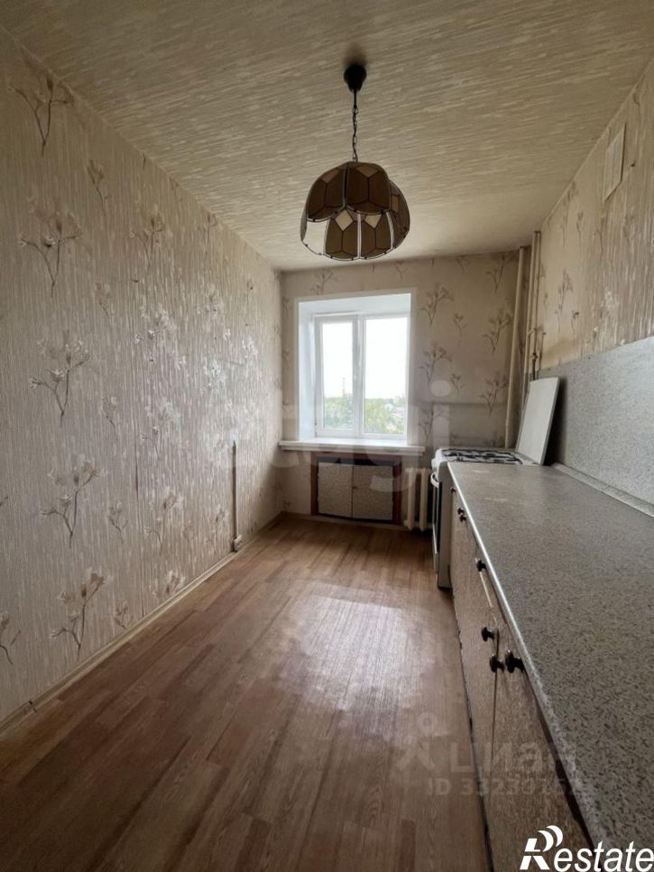 3-комн квартира ул Хрустальная, 8,  д. 8