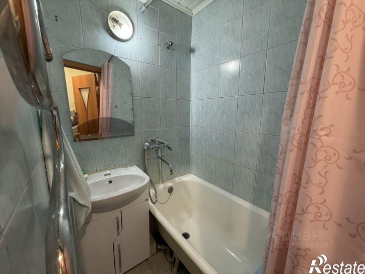 2-комн квартира ул Стеклянников Сад, 2,  д. 2