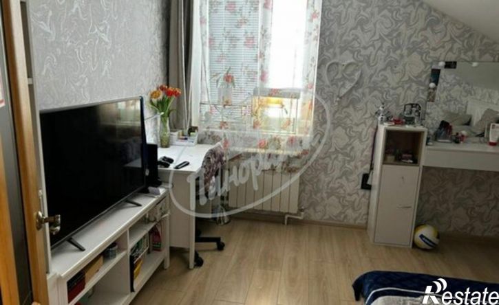 4-комн квартира 1-й Больничный пер, 17,  д. 17