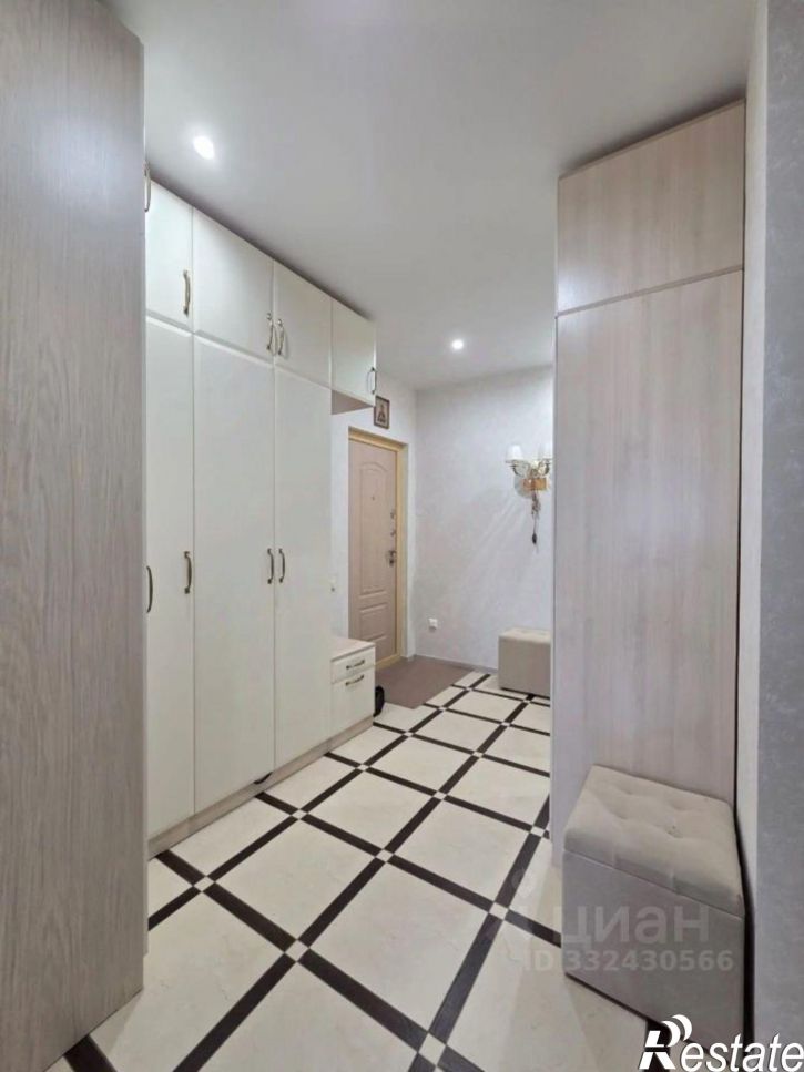 2-комн квартира улица Анненки, 40 к1