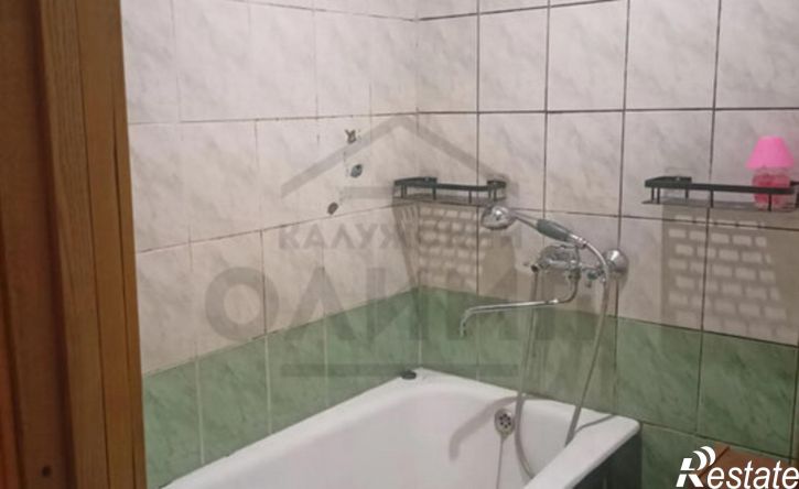 2-комн квартира ул Веры Андриановой, 64,  д. 64