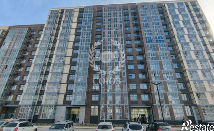 3-комн квартира ул Адмирала Сенявина, 1,  д. 1