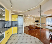 3-комн, 118кв м, этаж 8/10 ул Кирова, 57Б