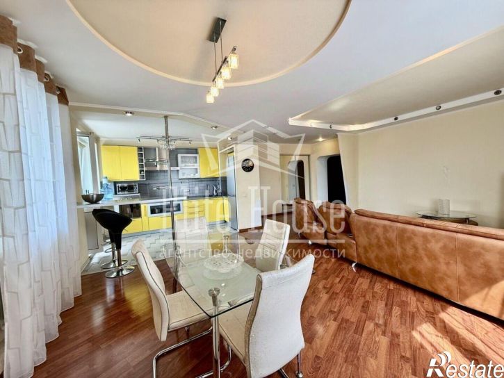 3-комн квартира ул Кирова, 57Б,  д. 57Б