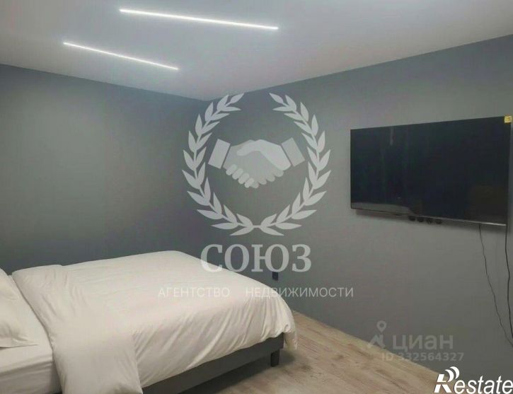 2-комн квартира ул Братьев Луканиных, 15,  д. 15