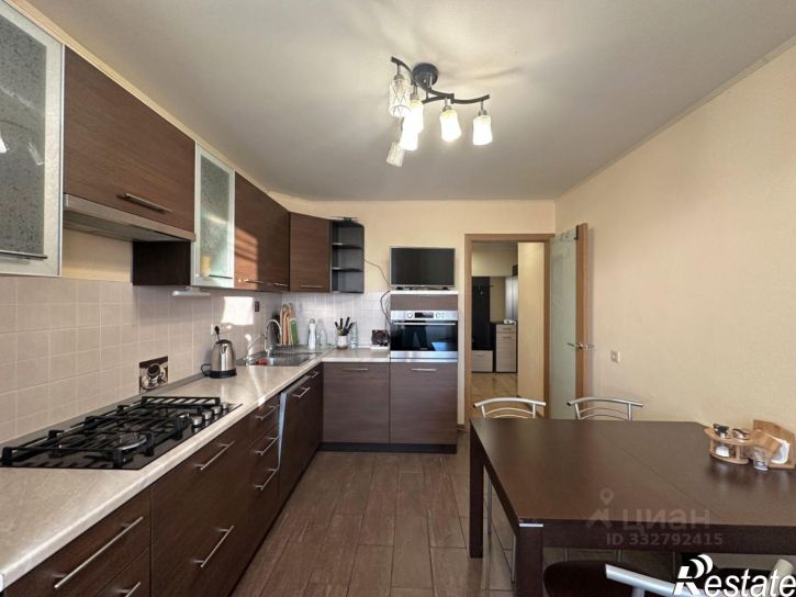 3-комн квартира ул Азаровская, 34,  д. 34