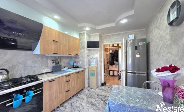 3-комн квартира ул Звездная, 1,  д. 1