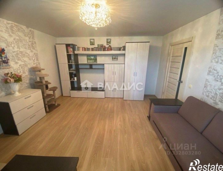 2-комн квартира ул Первых Коммунаров, 16,  д. 16