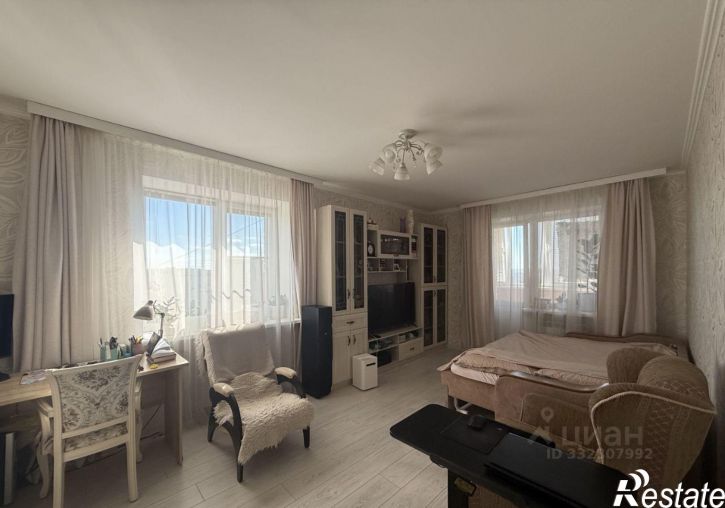 2-комн квартира б-р Моторостроителей, 10,  д. 10