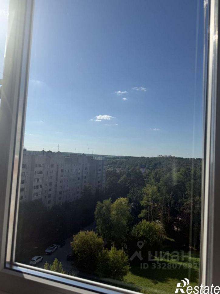 2-комн квартира б-р Моторостроителей, 10,  д. 10