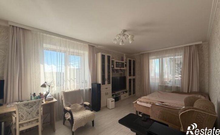 2-комн квартира б-р Моторостроителей, 10,  д. 10
