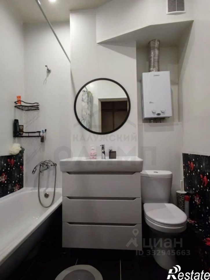 2-комн квартира ул Космонавта Комарова, 53,  д. 53