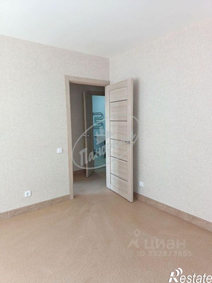 3-комн квартира пр-д Юрия Круглова, 12,  д. 12