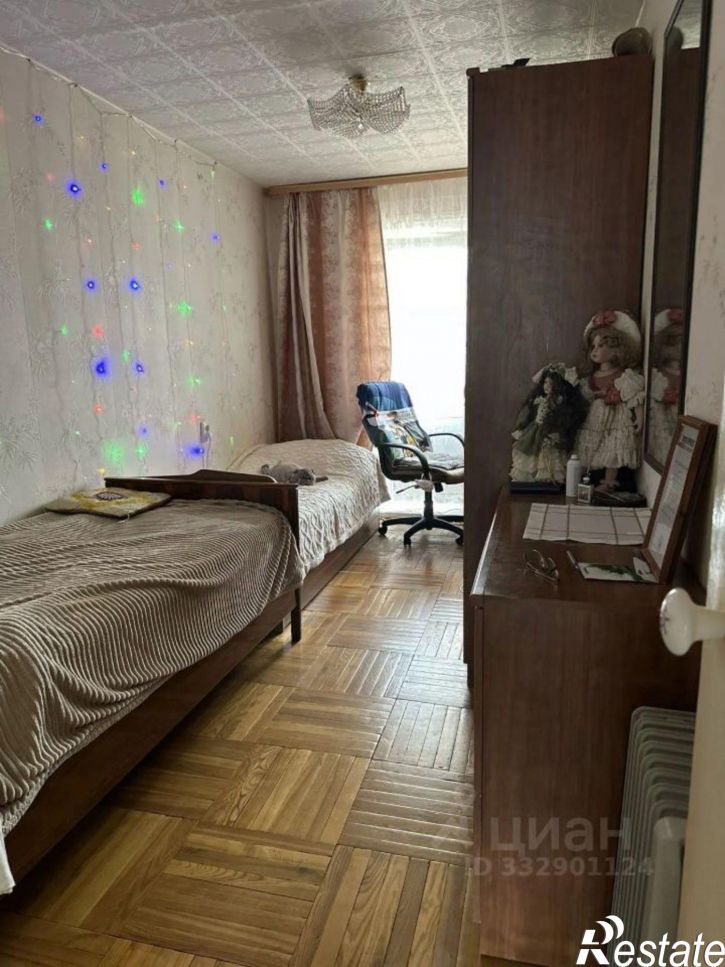 4-комн квартира ул Генерала Попова, 4,  д. 4