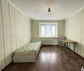 комната 372 кв м ул Хрустальная, 68