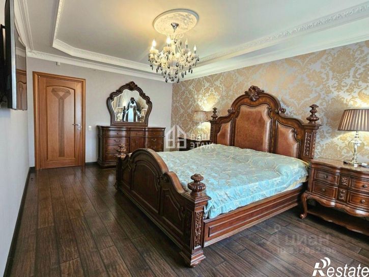3-комн квартира ул Поле Свободы, 129,  д. 129