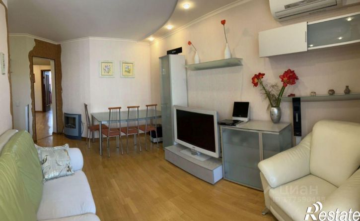 3-комн квартира ул Плеханова, 96,  д. 96